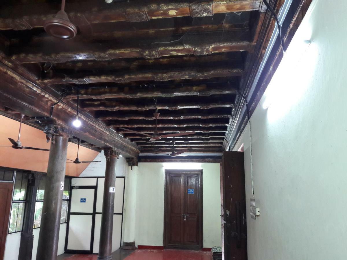 Devasthanam Lodge Thiruvananthapuram Εξωτερικό φωτογραφία